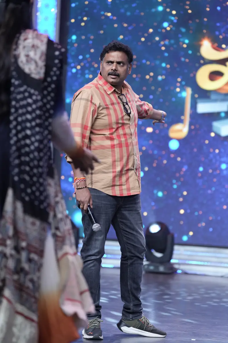 Padutha Theeyaga - 27