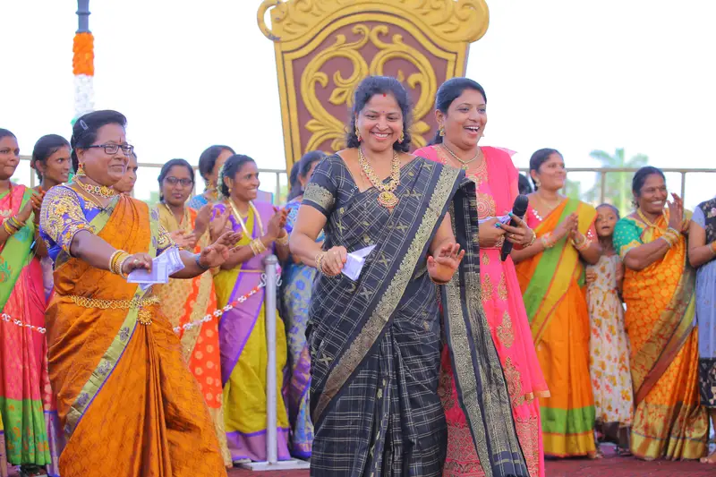 Adaallu Meeku Joharlu